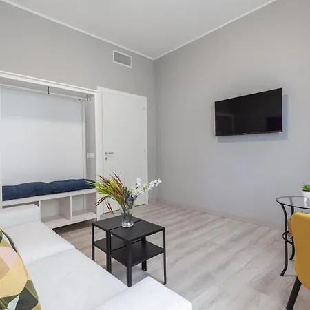 Hostly-The Happya Lodge-By San Giovanni Laterano Roma Esterno foto